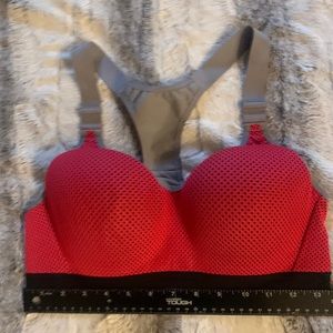 🌹🌹VS X SPORT bra 34c
